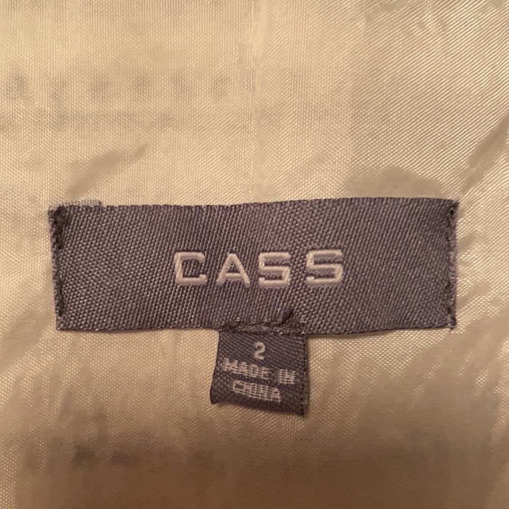 Cass white and black skirt. Size 2. - Picture 7 of 10